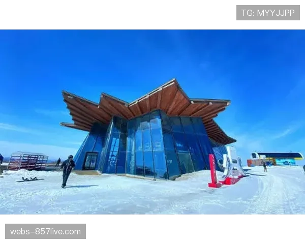 人工冰雪场地建设加速 南方冰雪消费潜力释放